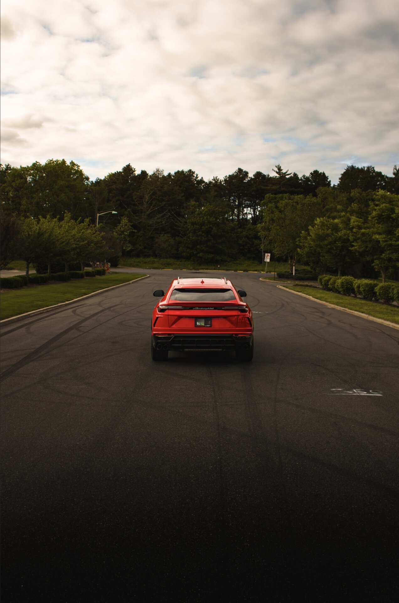 2021 Lamborghini Urus in Red – photo 4