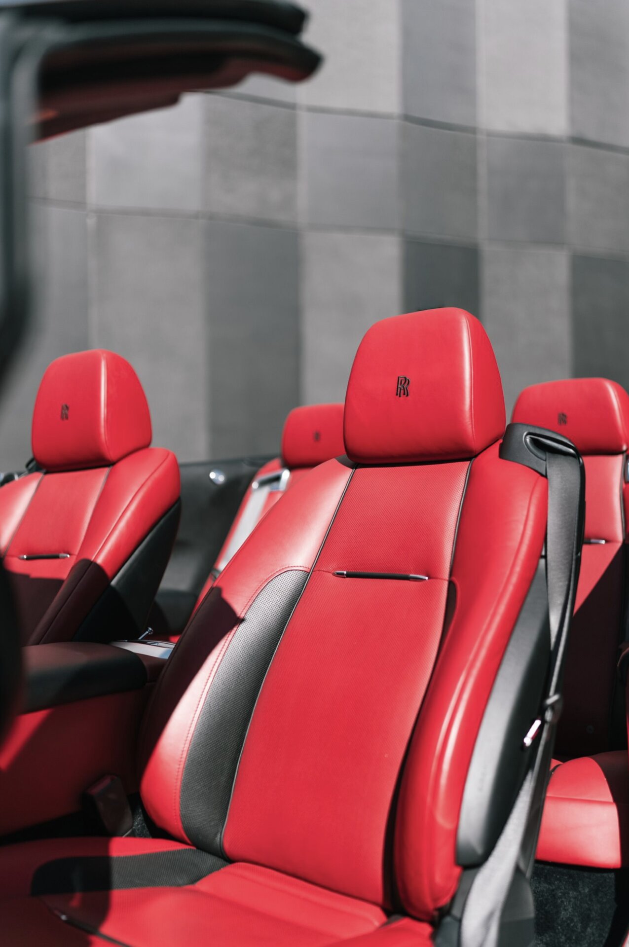 2019 Rolls Royce Dawn in White – photo 1